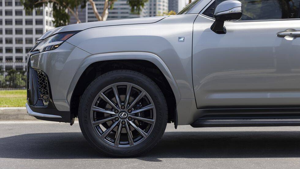 Lexus LX Series  